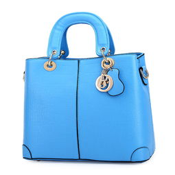 保定白溝新城沃森箱包銷售部